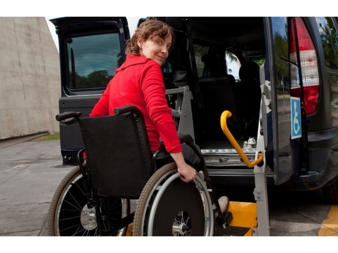 Large Wheelchair Accessible Vehicle (WAV) Hire
